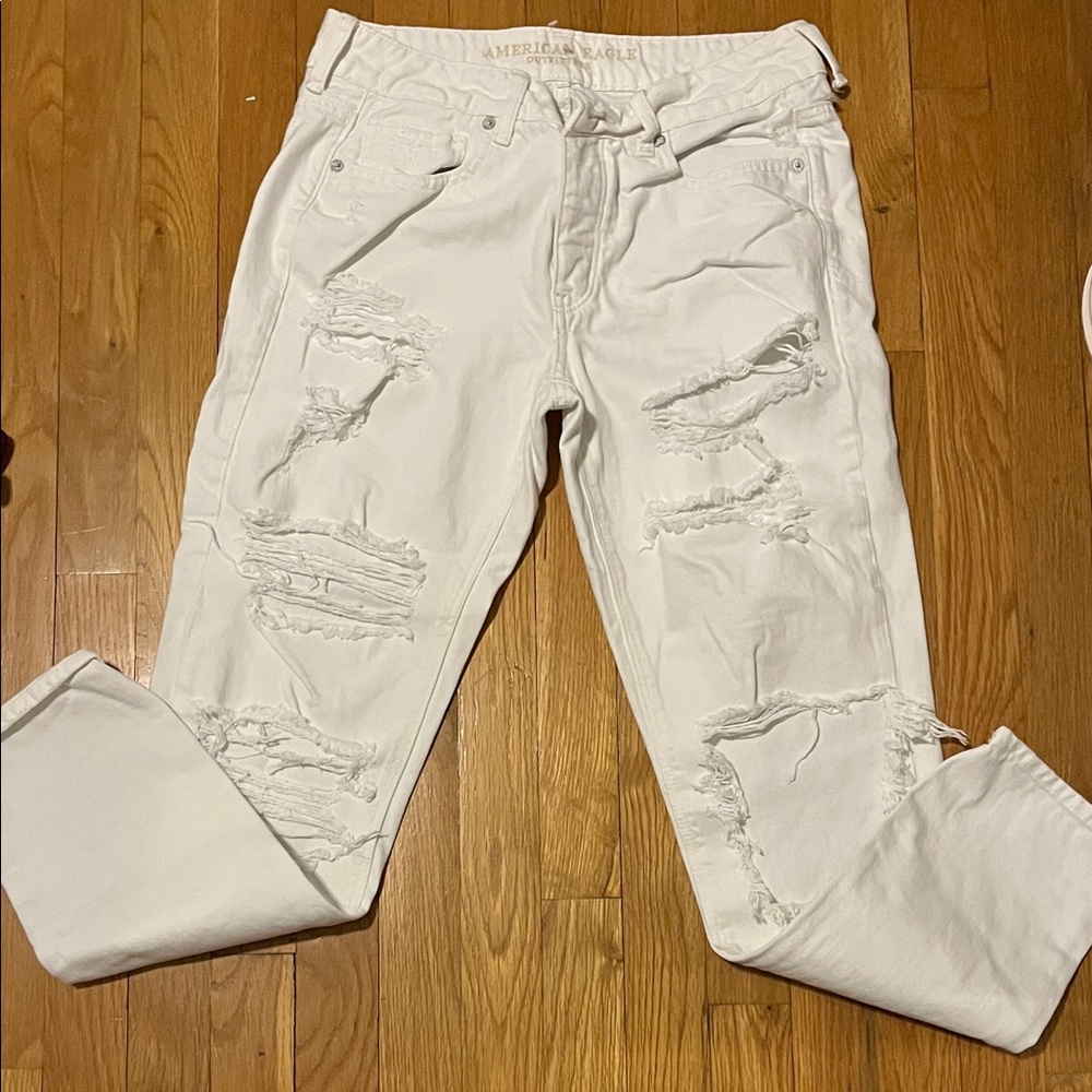 American Eagle Outfitters White Boyfriend Jeans